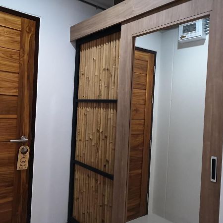 Luck Esan Loft Hotel Убон Ратчатани Екстериор снимка