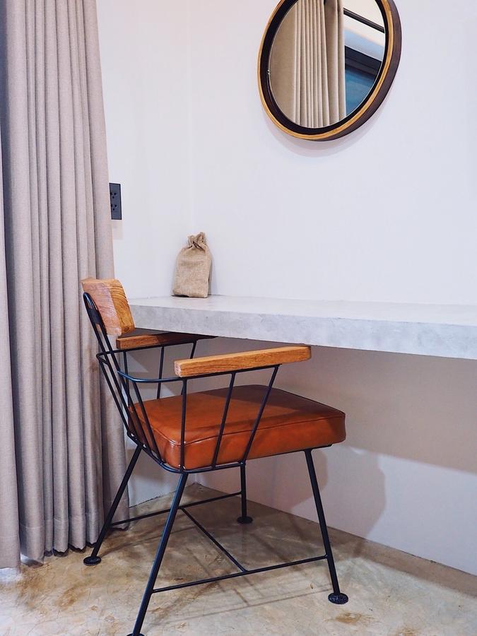 Luck Esan Loft Hotel Убон Ратчатани Екстериор снимка