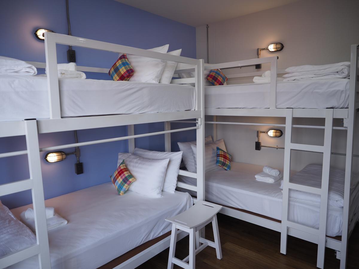 Luck Esan Loft Hotel Убон Ратчатани Екстериор снимка