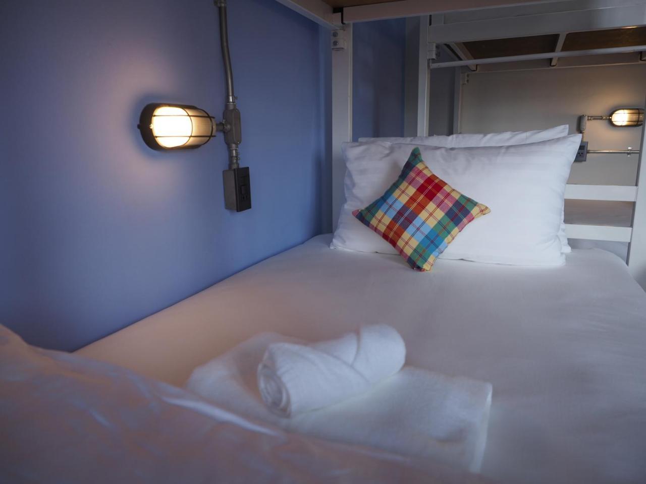 Luck Esan Loft Hotel Убон Ратчатани Екстериор снимка