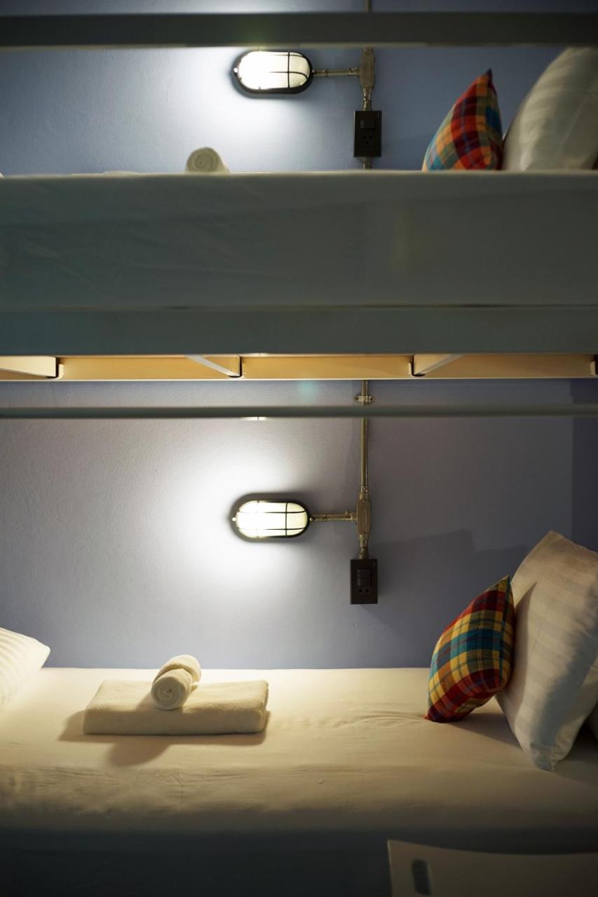 Luck Esan Loft Hotel Убон Ратчатани Екстериор снимка