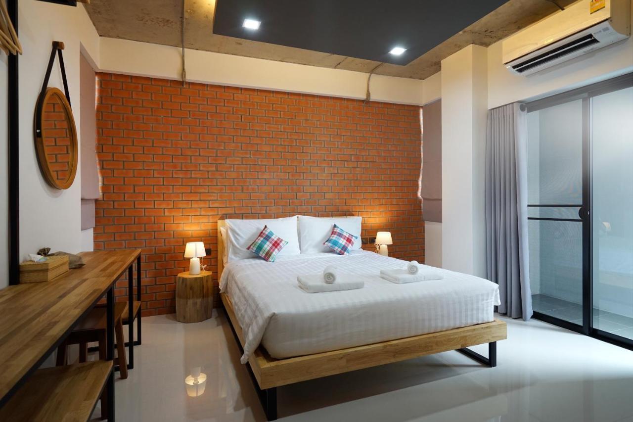 Luck Esan Loft Hotel Убон Ратчатани Екстериор снимка