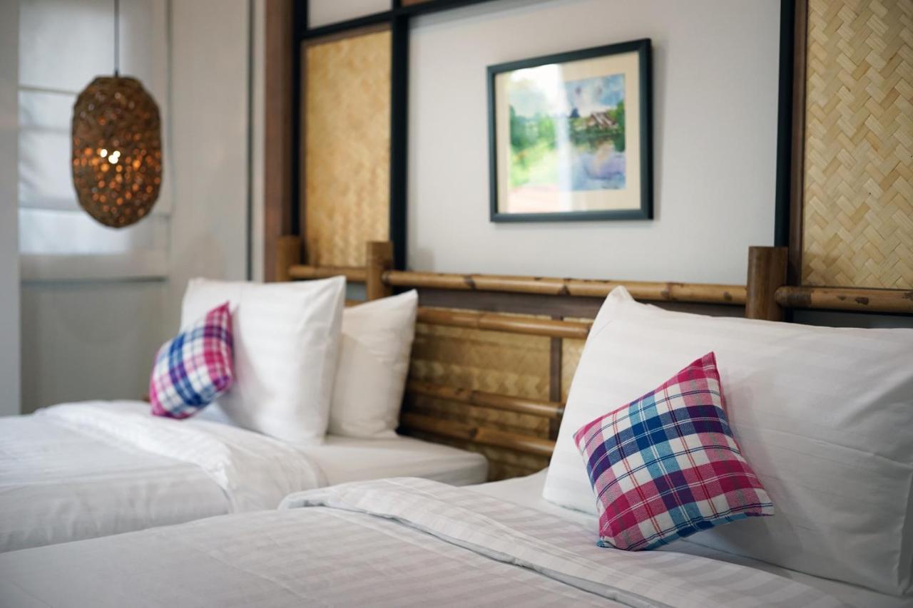 Luck Esan Loft Hotel Убон Ратчатани Екстериор снимка